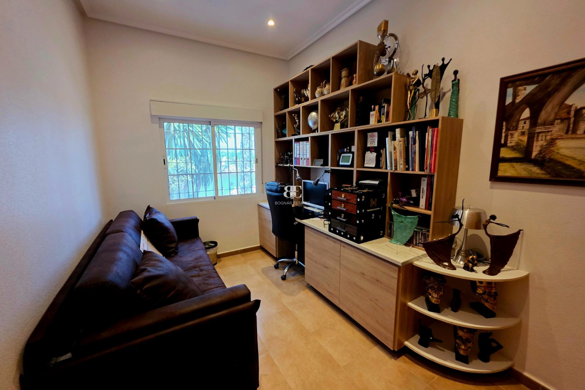 Resale - Villa -
Catral