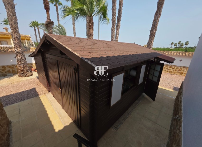 Resale - Villa -
Catral