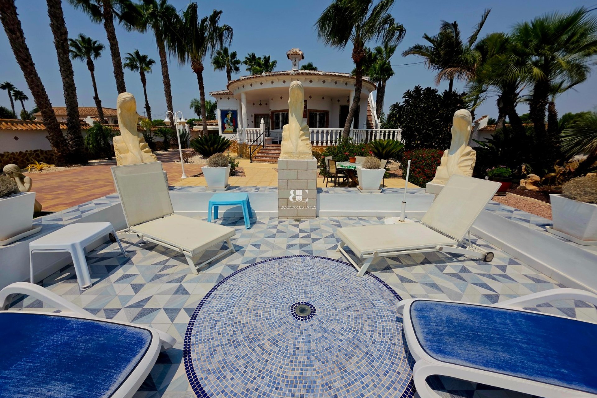 Resale - Villa -
Catral