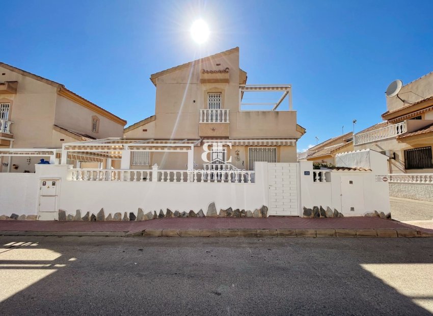 Resale - Villa -
Ciudad Quesada - Airstrip