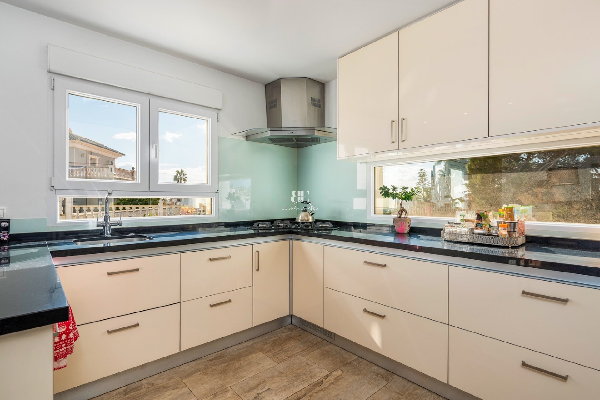 Resale - Villa -
Ciudad Quesada - Central Quesada
