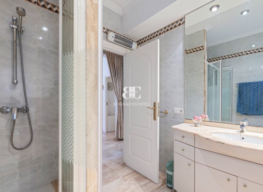 Resale - Villa -
Ciudad Quesada - Doña Pepa