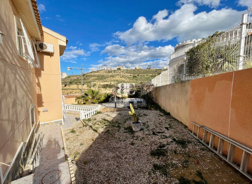 Resale - Villa -
Ciudad Quesada - La Marquesa Golf