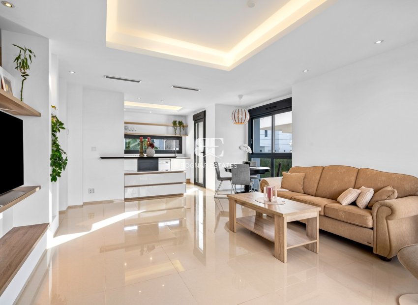 Resale - Villa -
Ciudad Quesada - Lo Marabú