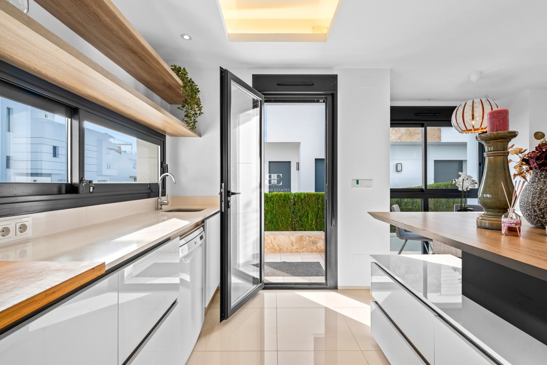 Resale - Villa -
Ciudad Quesada - Lo Marabú