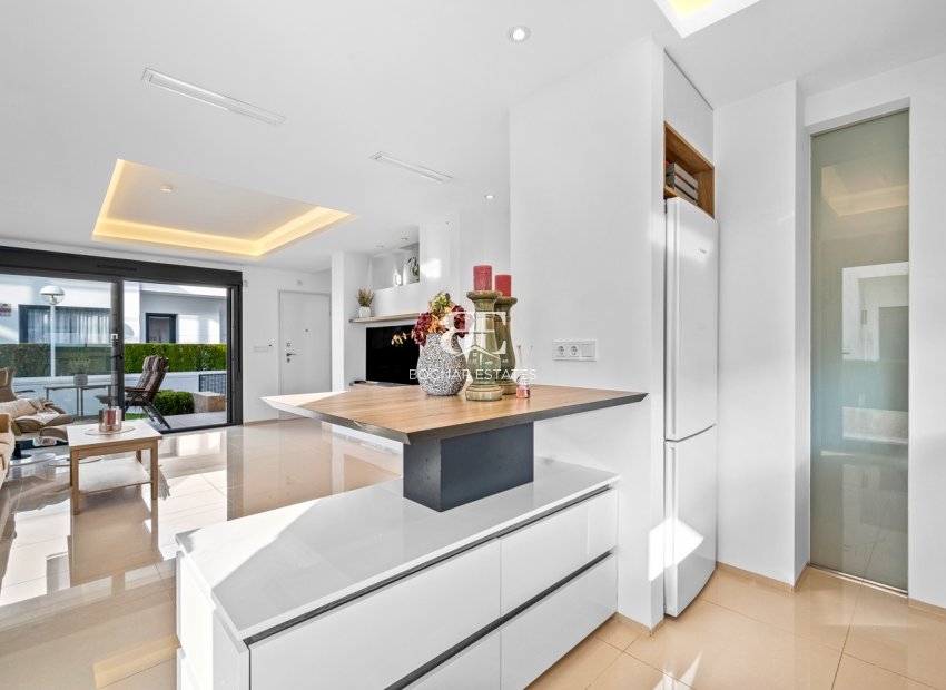 Resale - Villa -
Ciudad Quesada - Lo Marabú