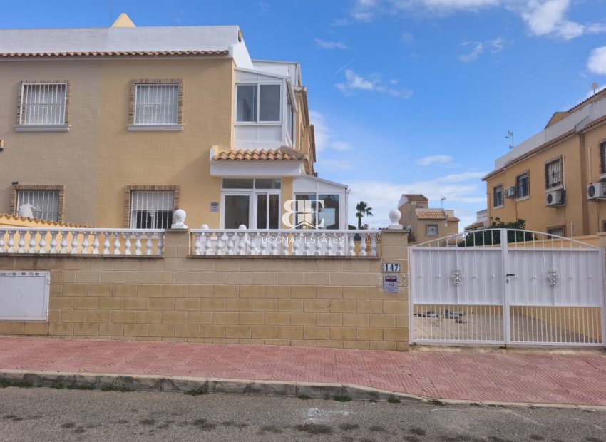 Resale - Villa -
Ciudad Quesada - Lo Marabú
