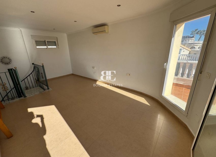 Resale - Villa -
Ciudad Quesada - Lo Pepin