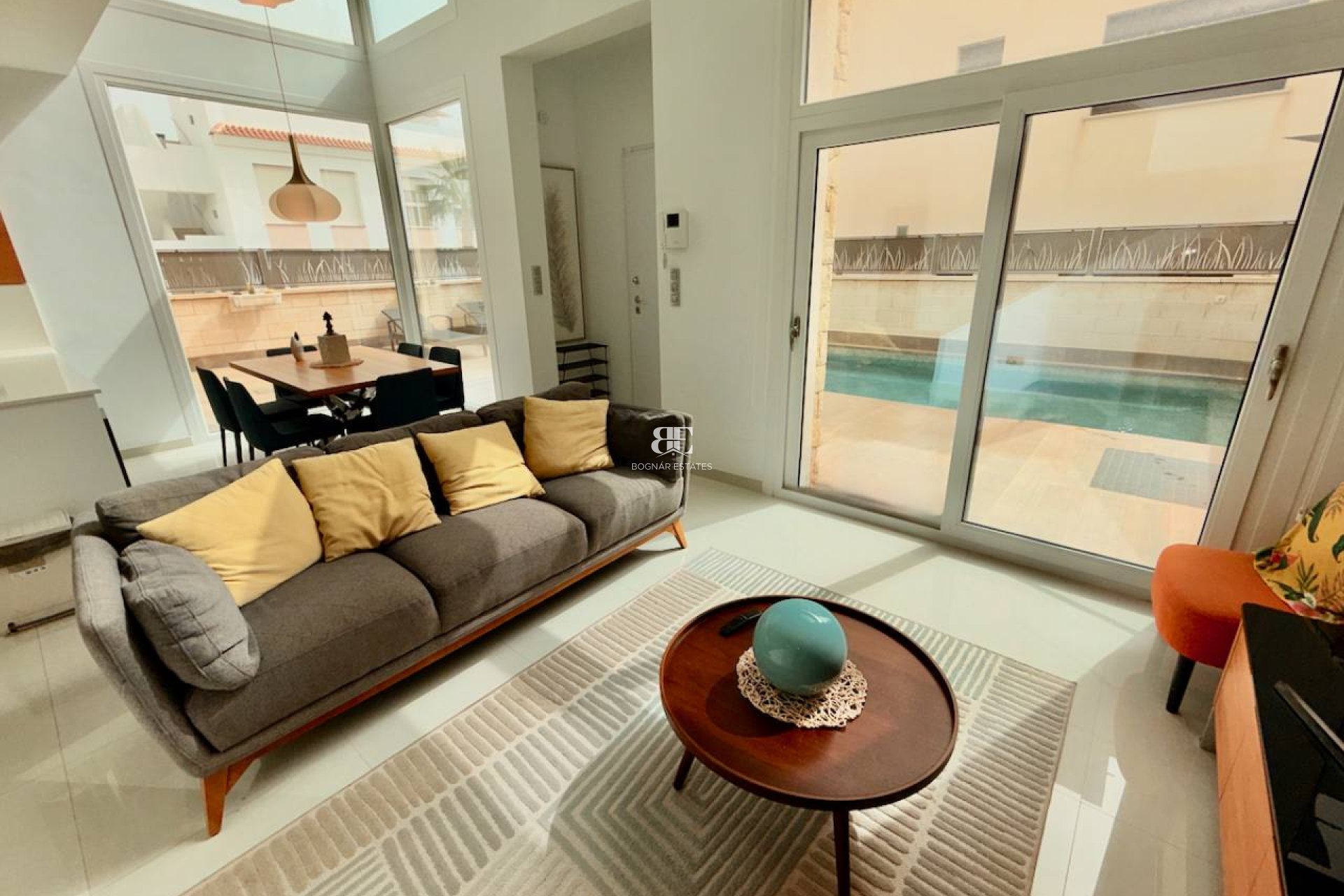 Resale - Villa -
Ciudad Quesada - Pueblo Bravo