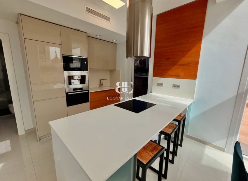 Resale - Villa -
Ciudad Quesada - Pueblo Bravo