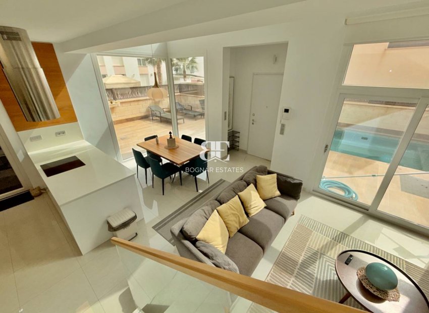 Resale - Villa -
Ciudad Quesada - Pueblo Bravo