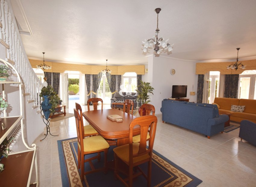 Resale - Villa -
Ciudad Quesada - Pueblo Bravo