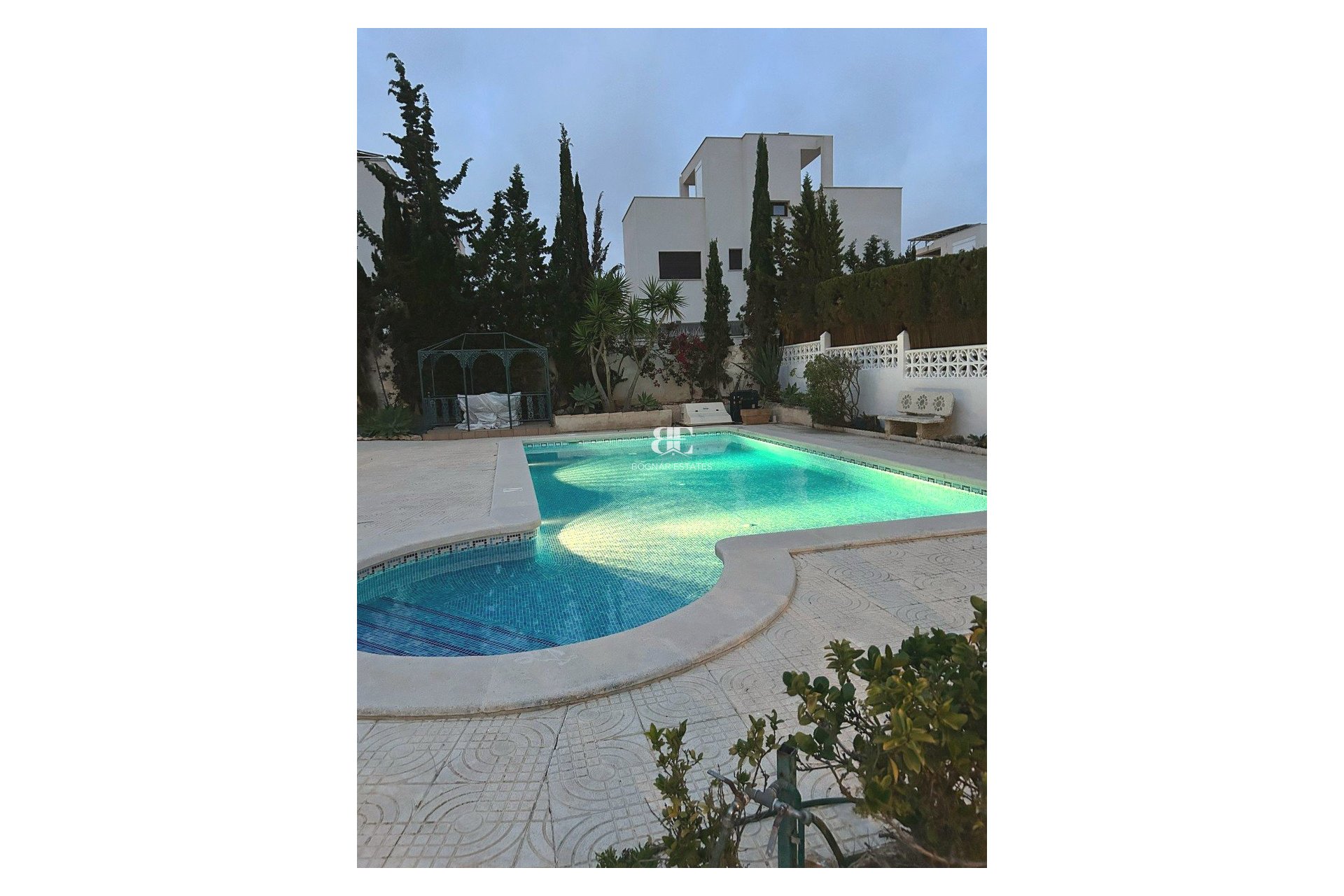 Resale - Villa -
Ciudad Quesada - Pueblo Bravo