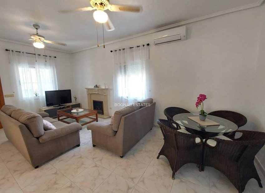 Resale - Villa -
Ciudad Quesada - Pueblo Bravo