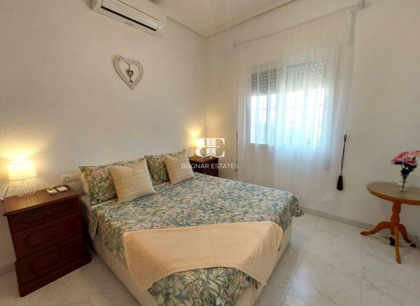 Resale - Villa -
Ciudad Quesada - Pueblo Bravo