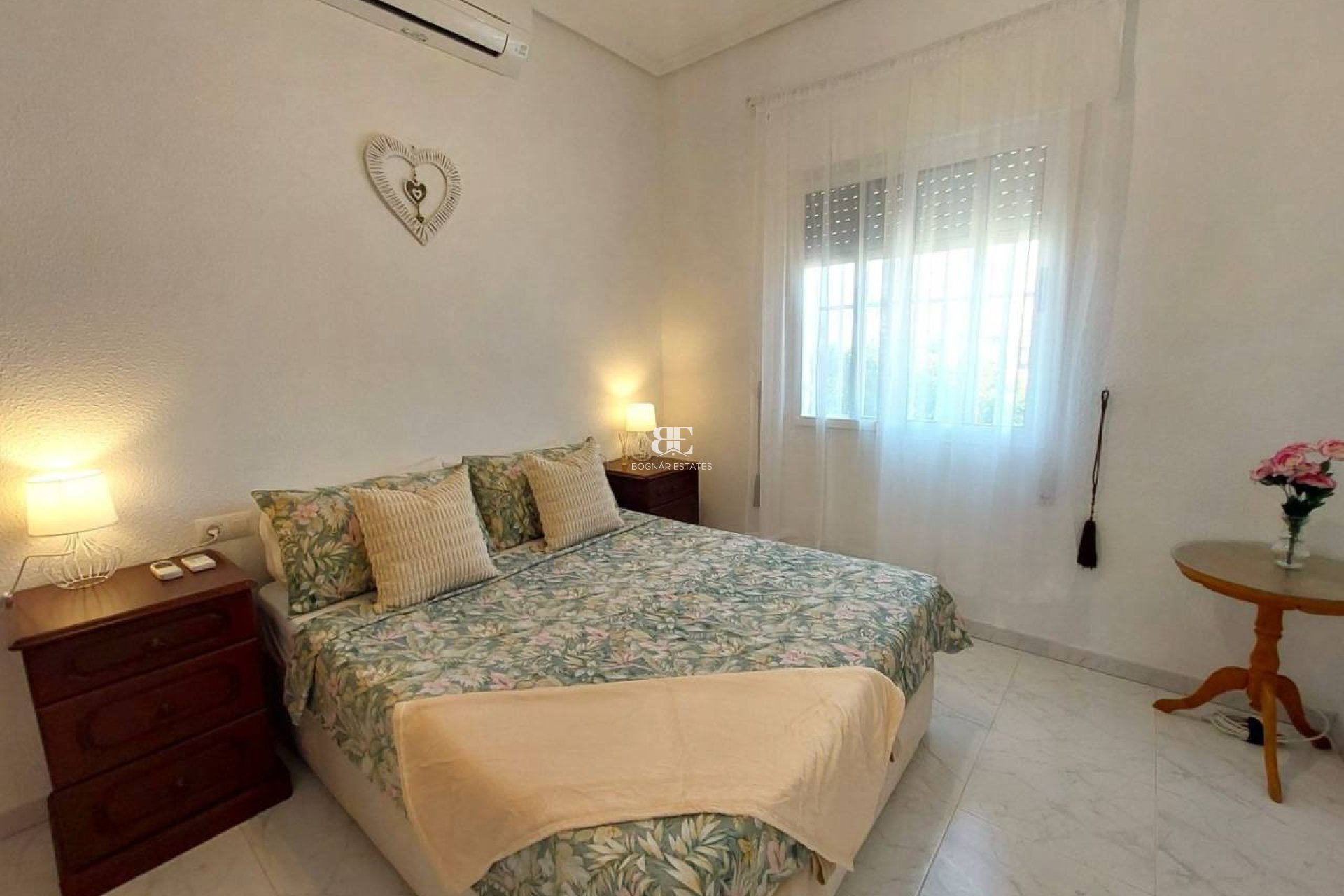 Resale - Villa -
Ciudad Quesada - Pueblo Bravo