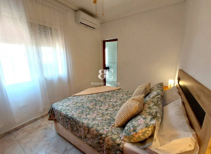 Resale - Villa -
Ciudad Quesada - Pueblo Bravo