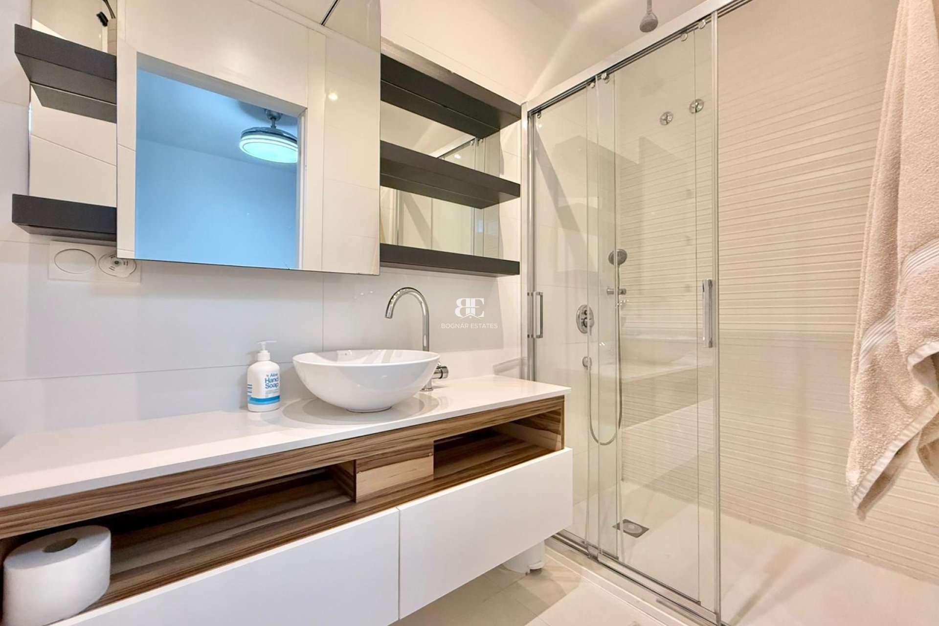 Resale - Villa -
Ciudad Quesada - Pueblo Bravo