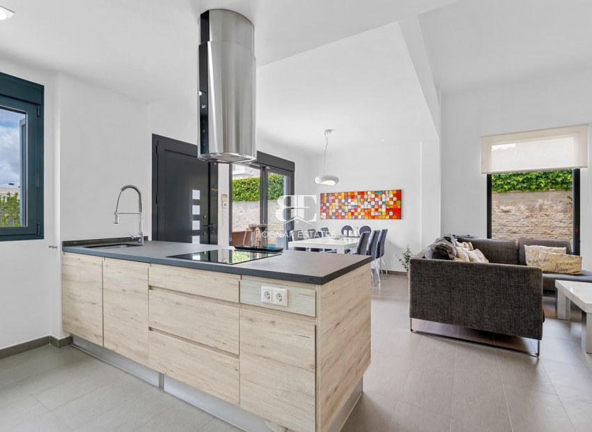 Resale - Villa -
Ciudad Quesada - Rojales