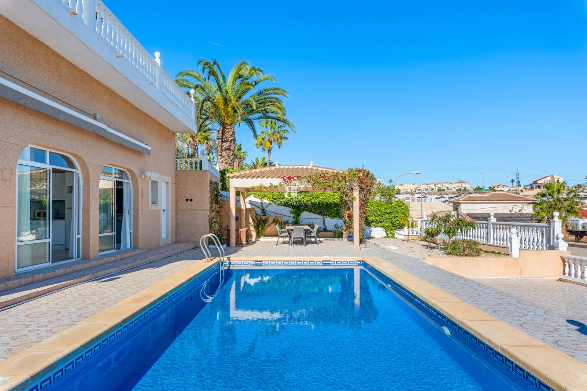 Resale - Villa -
Ciudad Quesada - Town Center