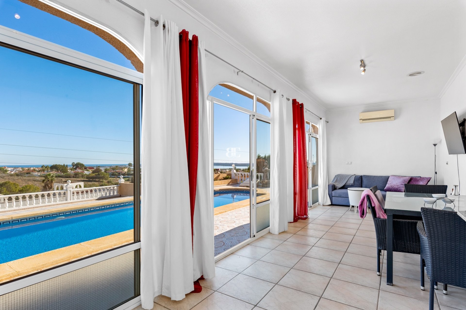 Resale - Villa -
Ciudad Quesada - Town Center