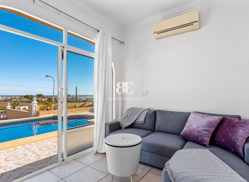 Resale - Villa -
Ciudad Quesada - Town Center