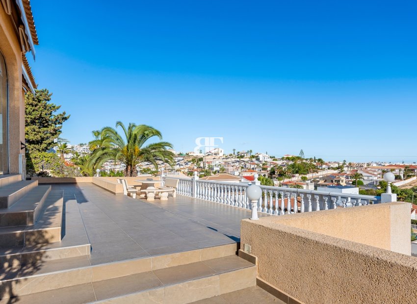 Resale - Villa -
Ciudad Quesada - Town Center