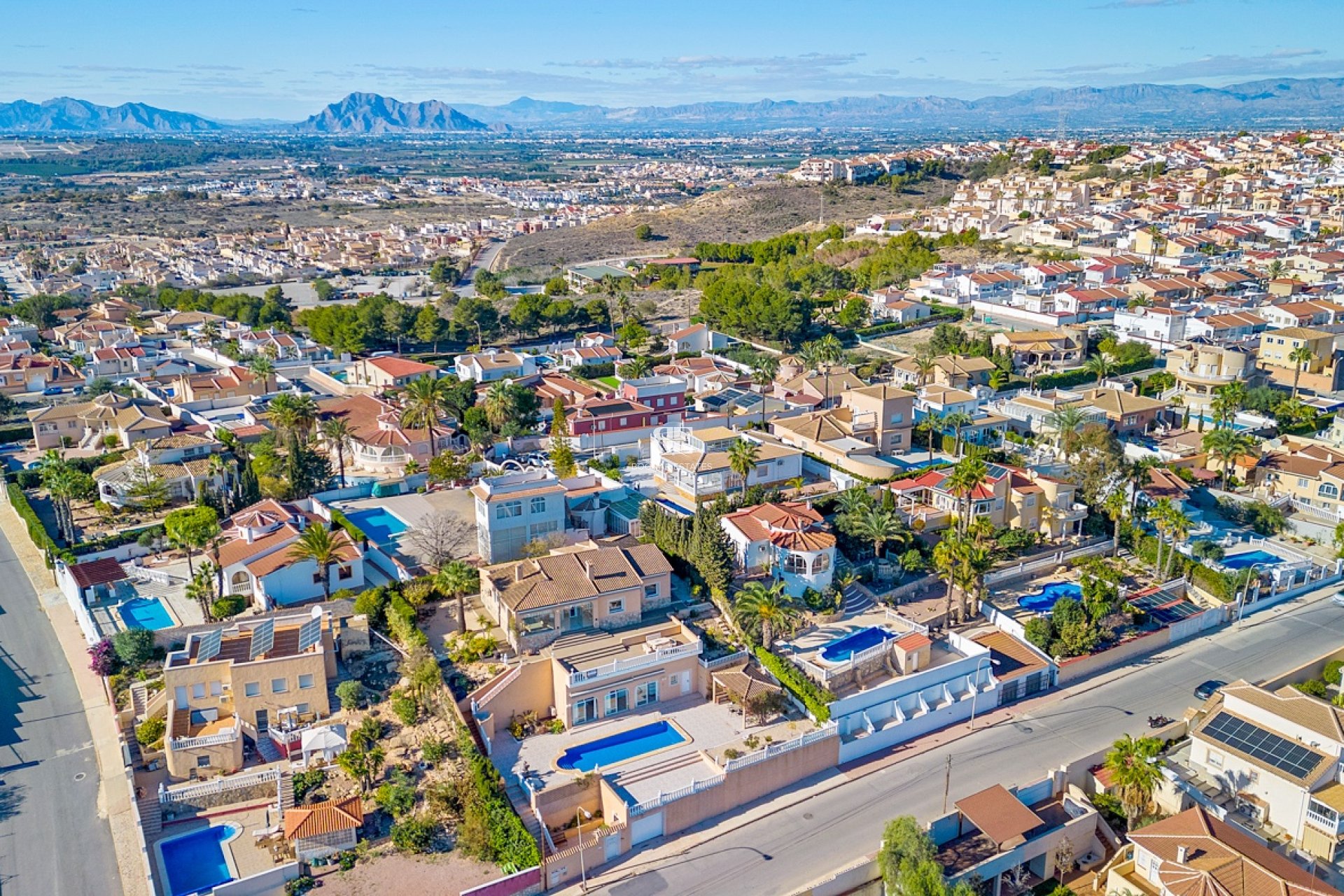 Resale - Villa -
Ciudad Quesada - Town Center