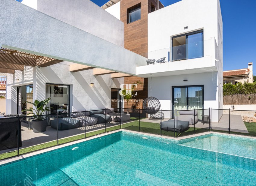 Resale - Villa -
Ciudad Quesada - Town Center