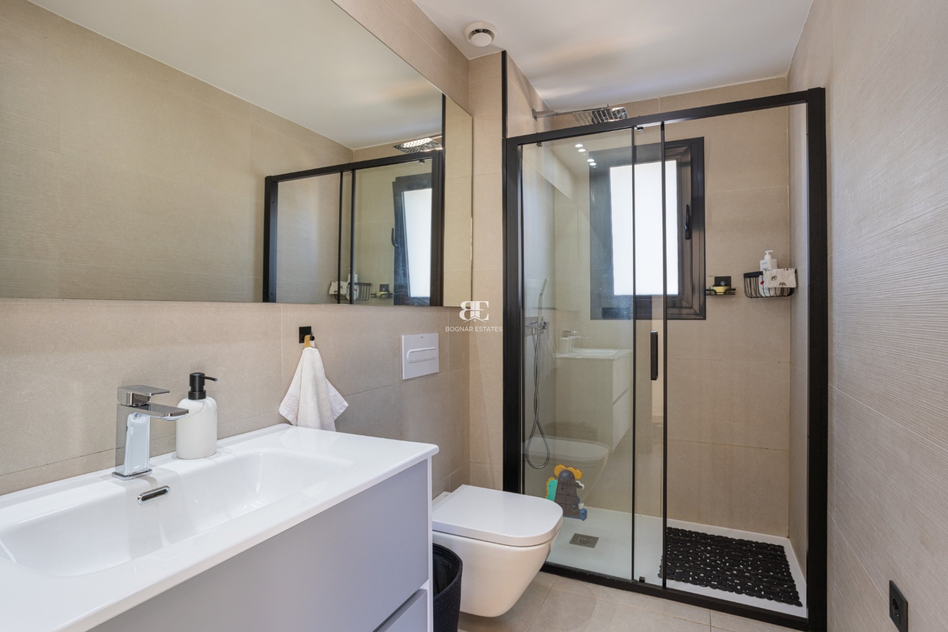 Resale - Villa -
Ciudad Quesada - Town Center