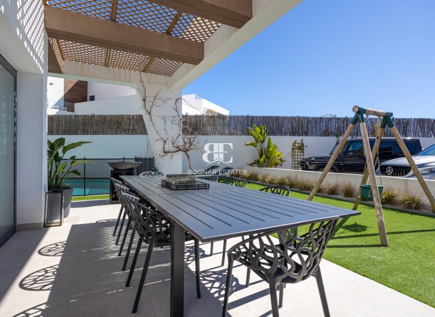 Resale - Villa -
Ciudad Quesada - Town Center