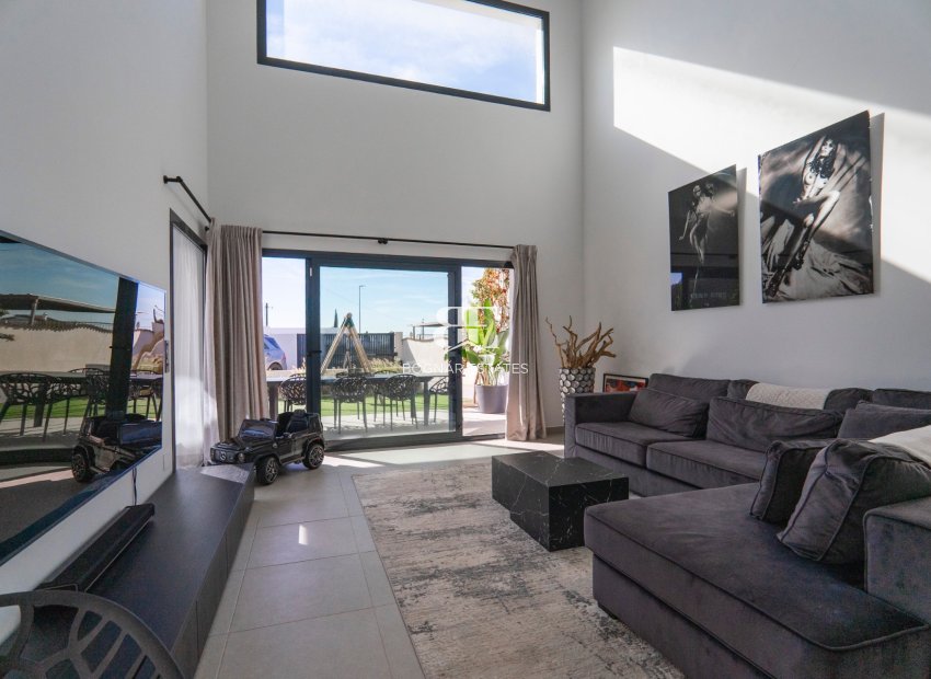 Resale - Villa -
Ciudad Quesada - town