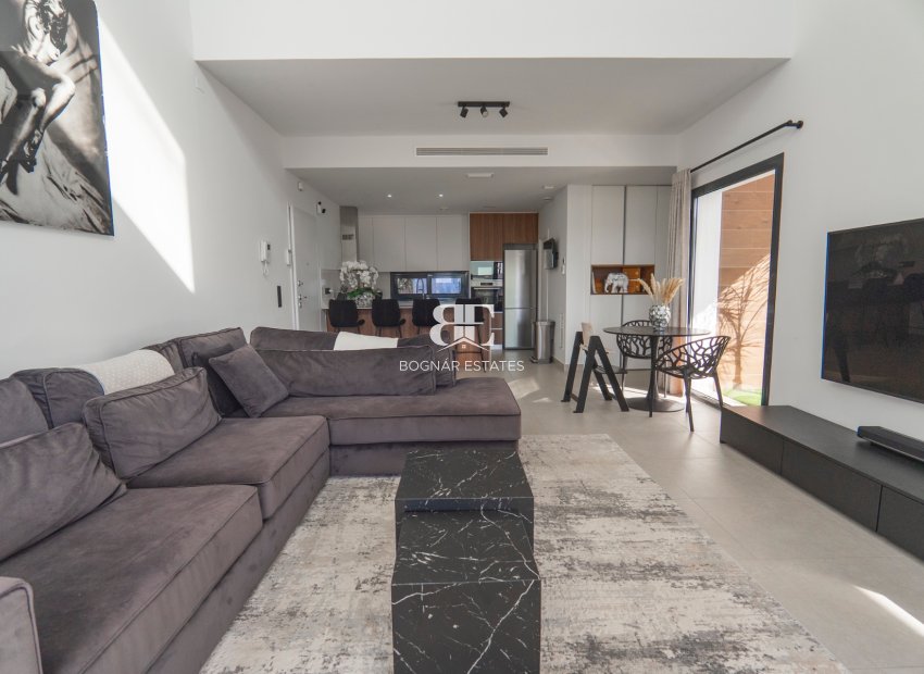 Resale - Villa -
Ciudad Quesada - town