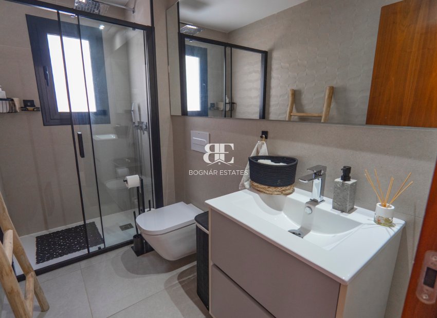 Resale - Villa -
Ciudad Quesada - town