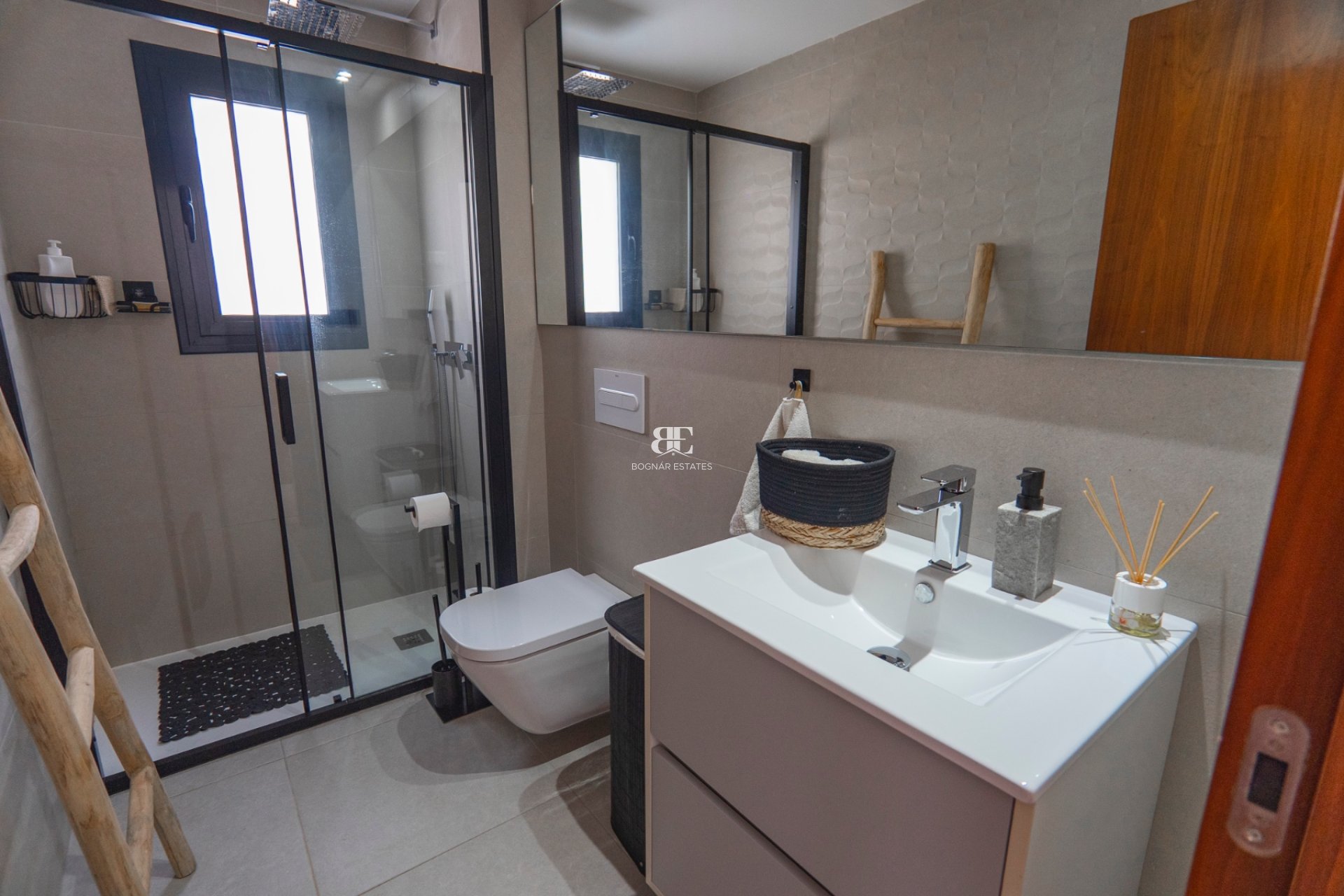 Resale - Villa -
Ciudad Quesada - town