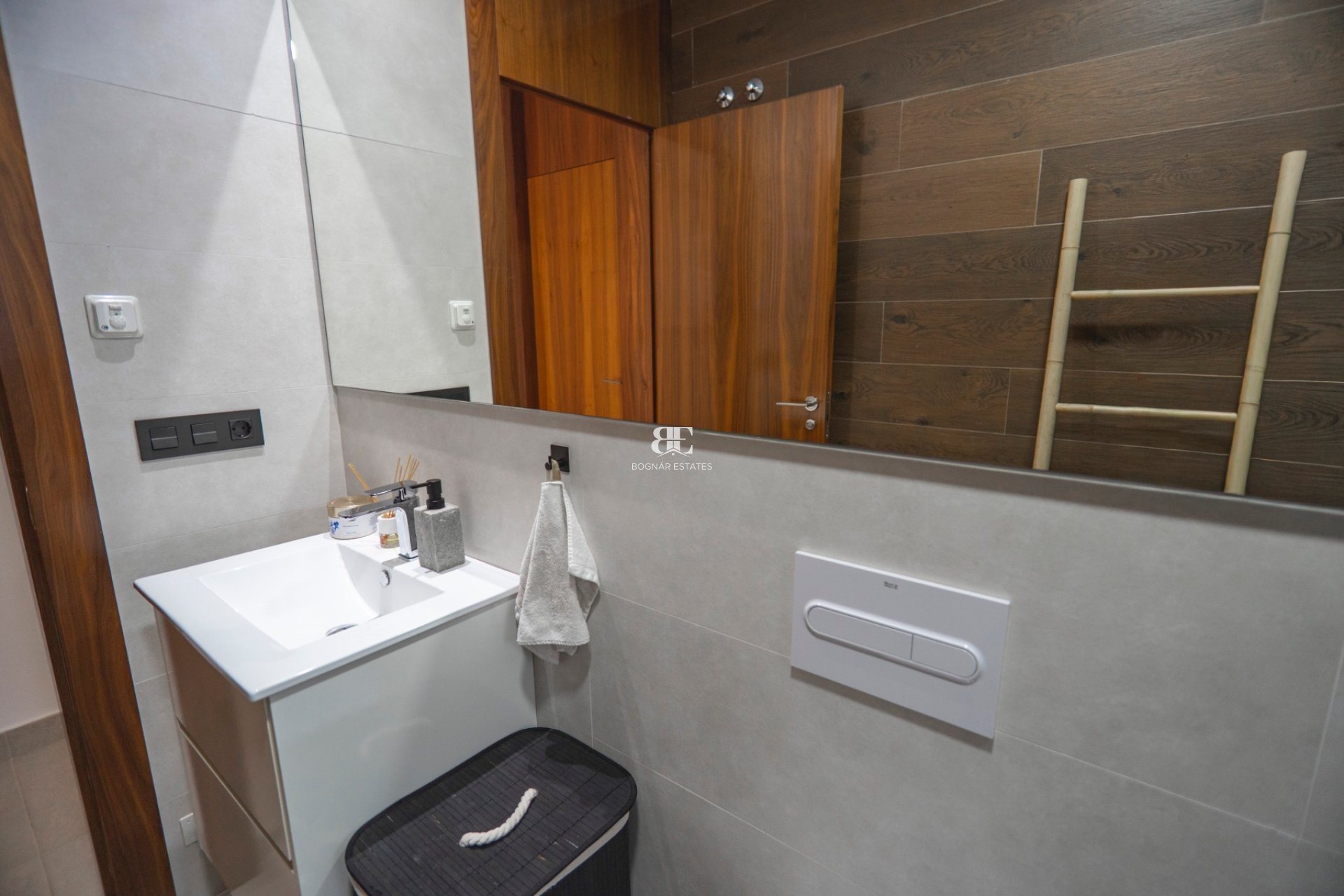 Resale - Villa -
Ciudad Quesada - town