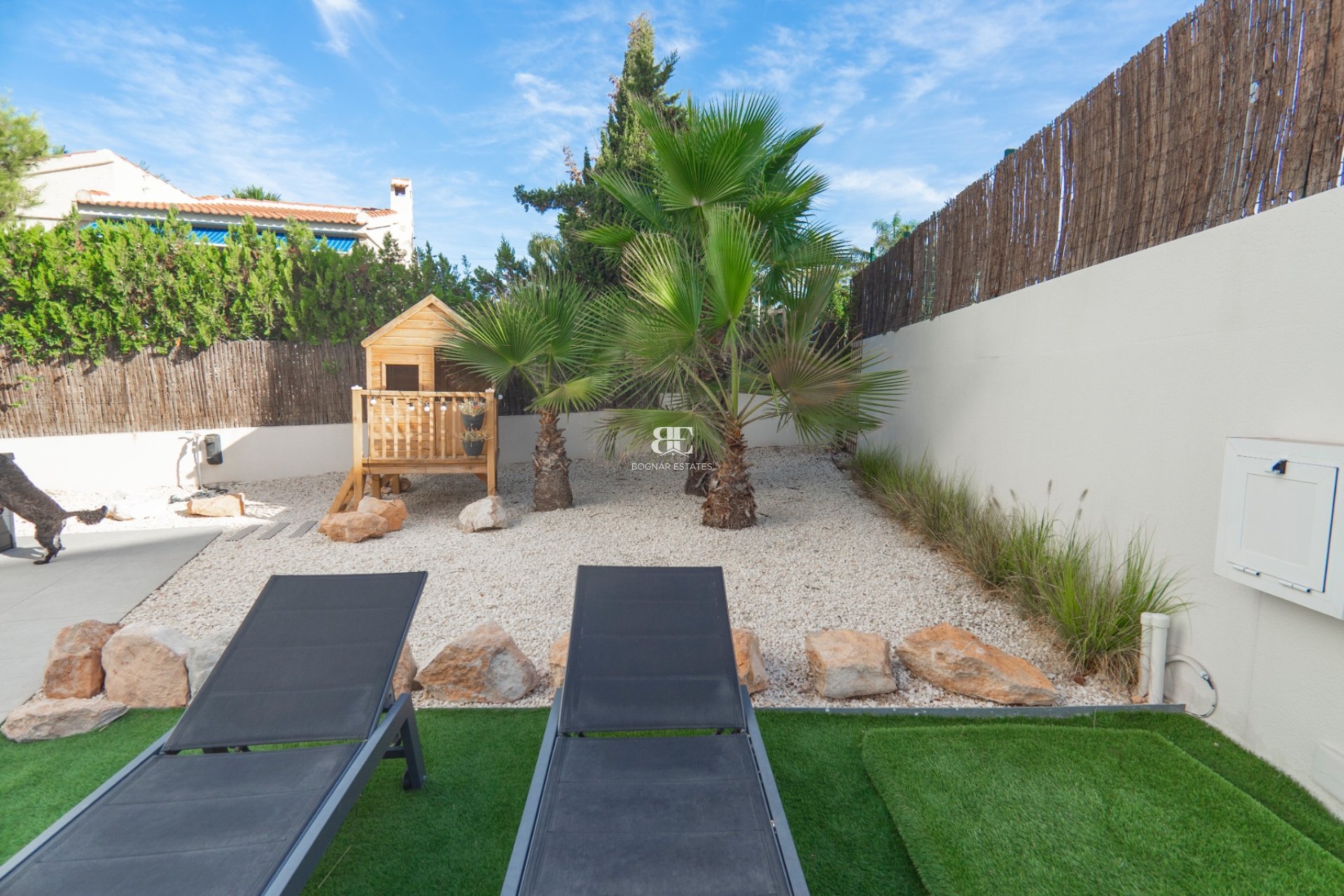 Resale - Villa -
Ciudad Quesada - town