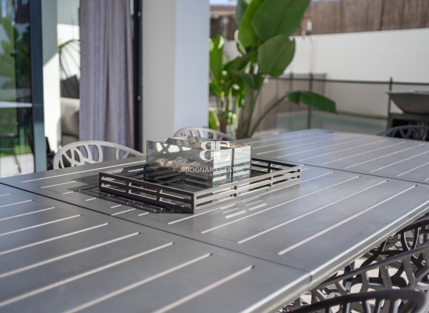 Resale - Villa -
Ciudad Quesada - town