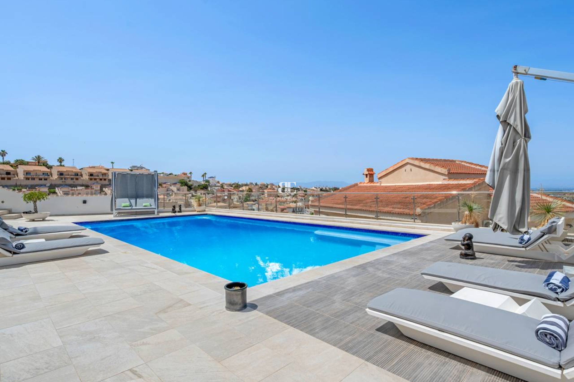 Resale - Villa -
Ciudad Quesada