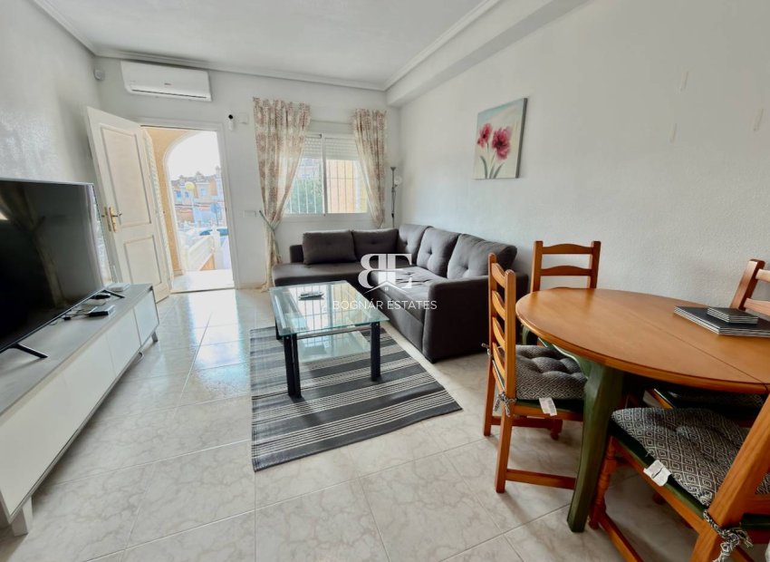 Resale - Villa -
Ciudad Quesada