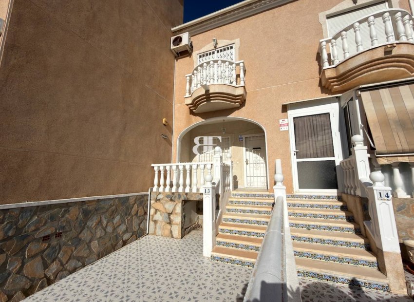 Resale - Villa -
Ciudad Quesada