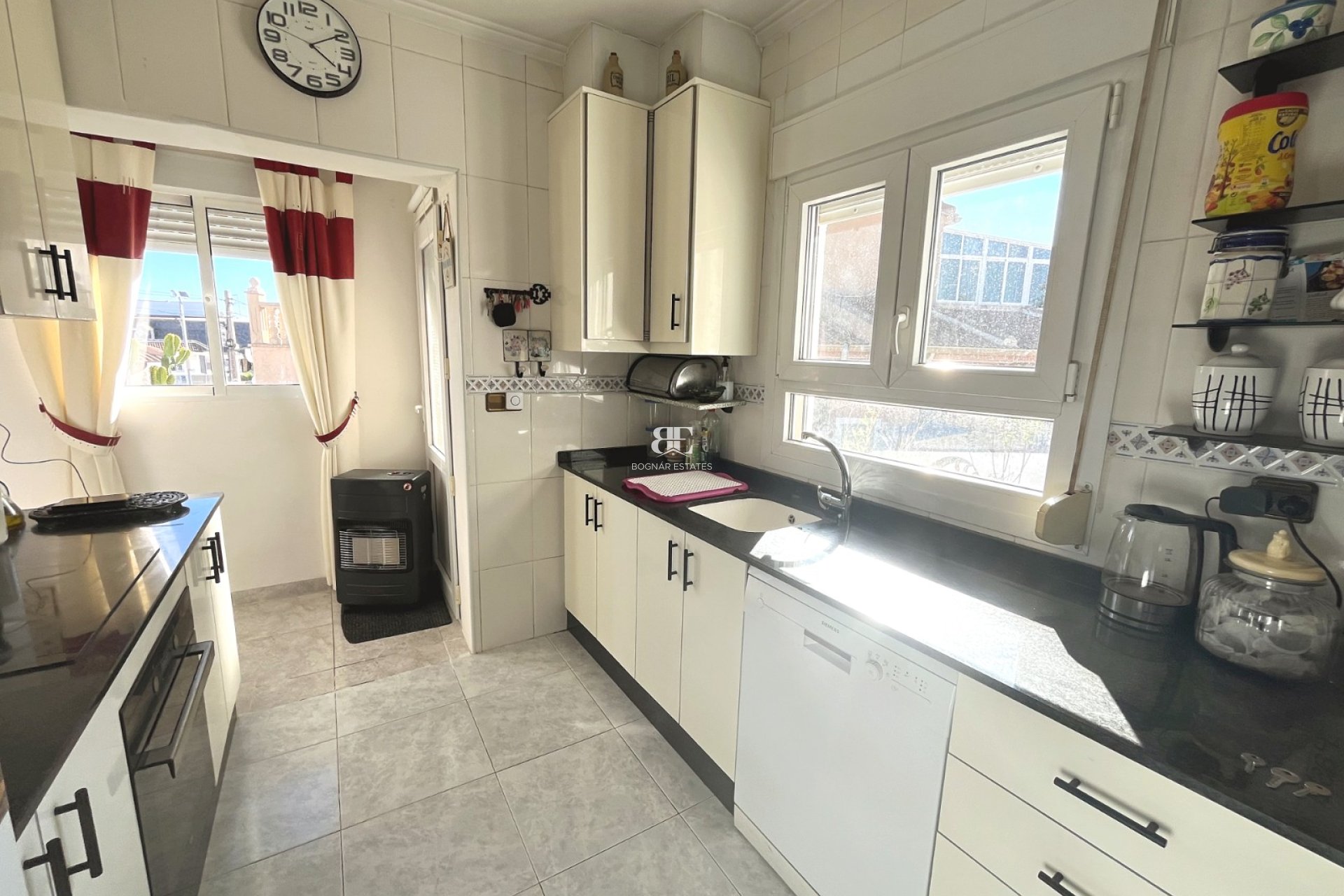 Resale - Villa -
Ciudad Quesada