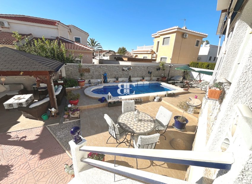 Resale - Villa -
Ciudad Quesada