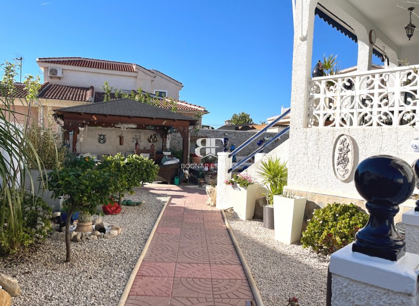 Resale - Villa -
Ciudad Quesada