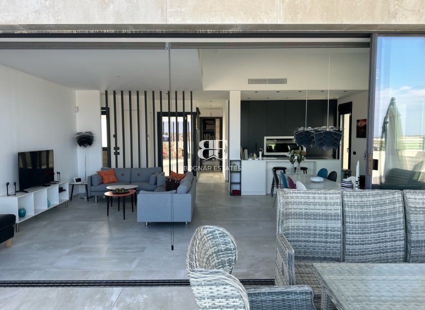 Resale - Villa -
Ciudad Quesada