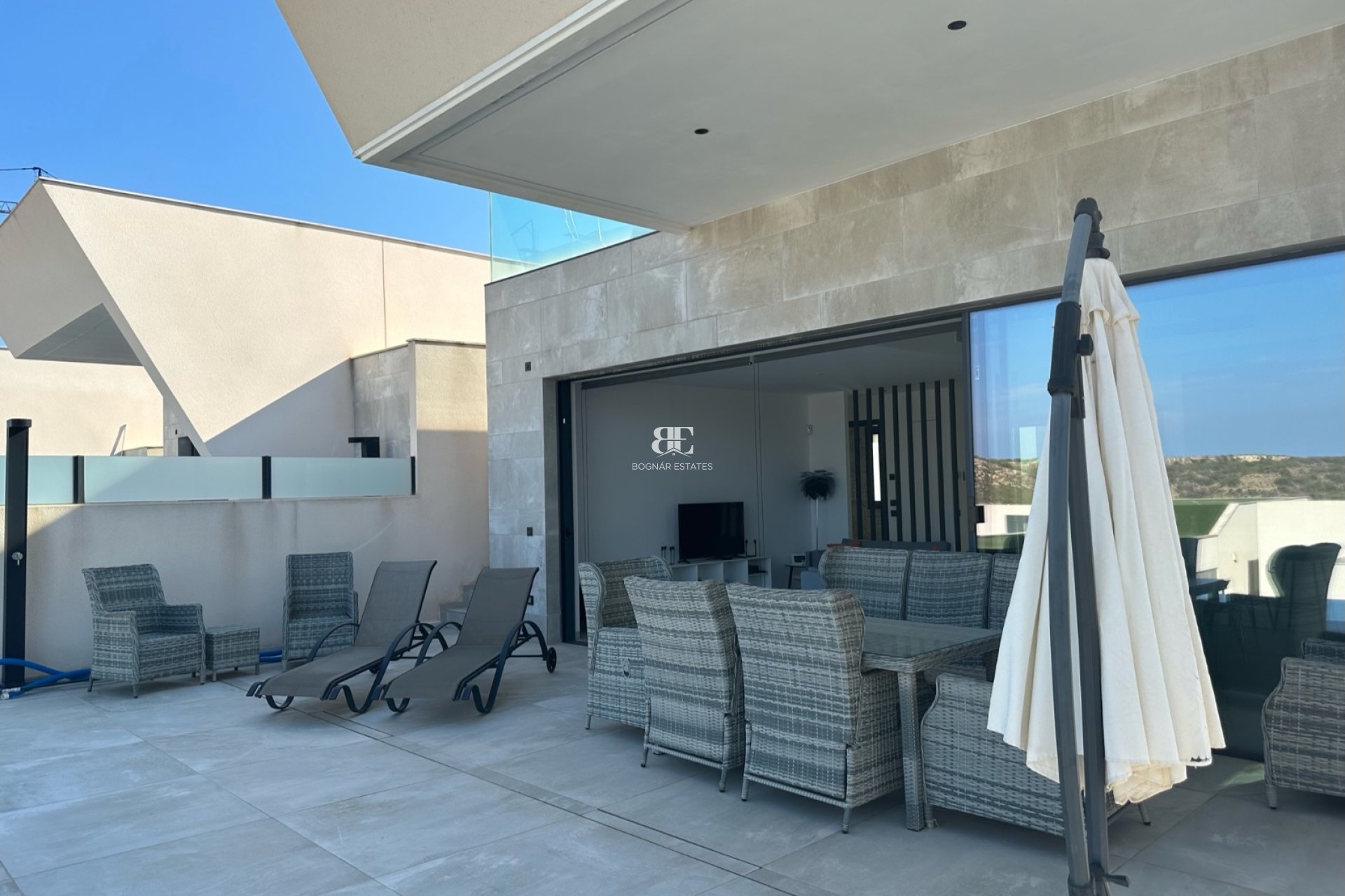 Resale - Villa -
Ciudad Quesada