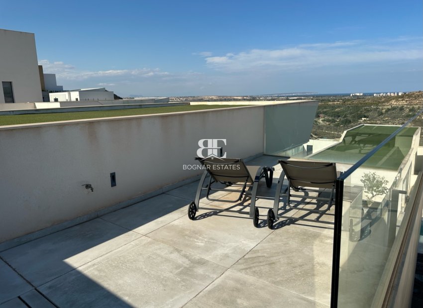 Resale - Villa -
Ciudad Quesada