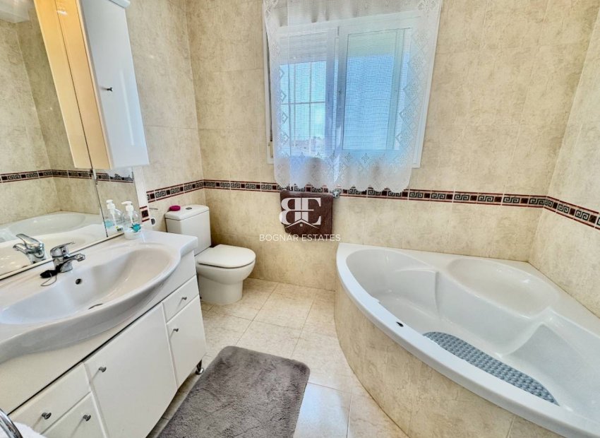 Resale - Villa -
Ciudad Quesada