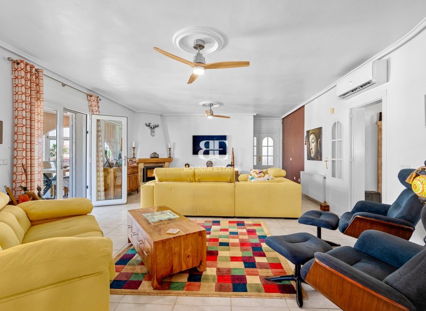 Resale - Villa -
Ciudad Quesada