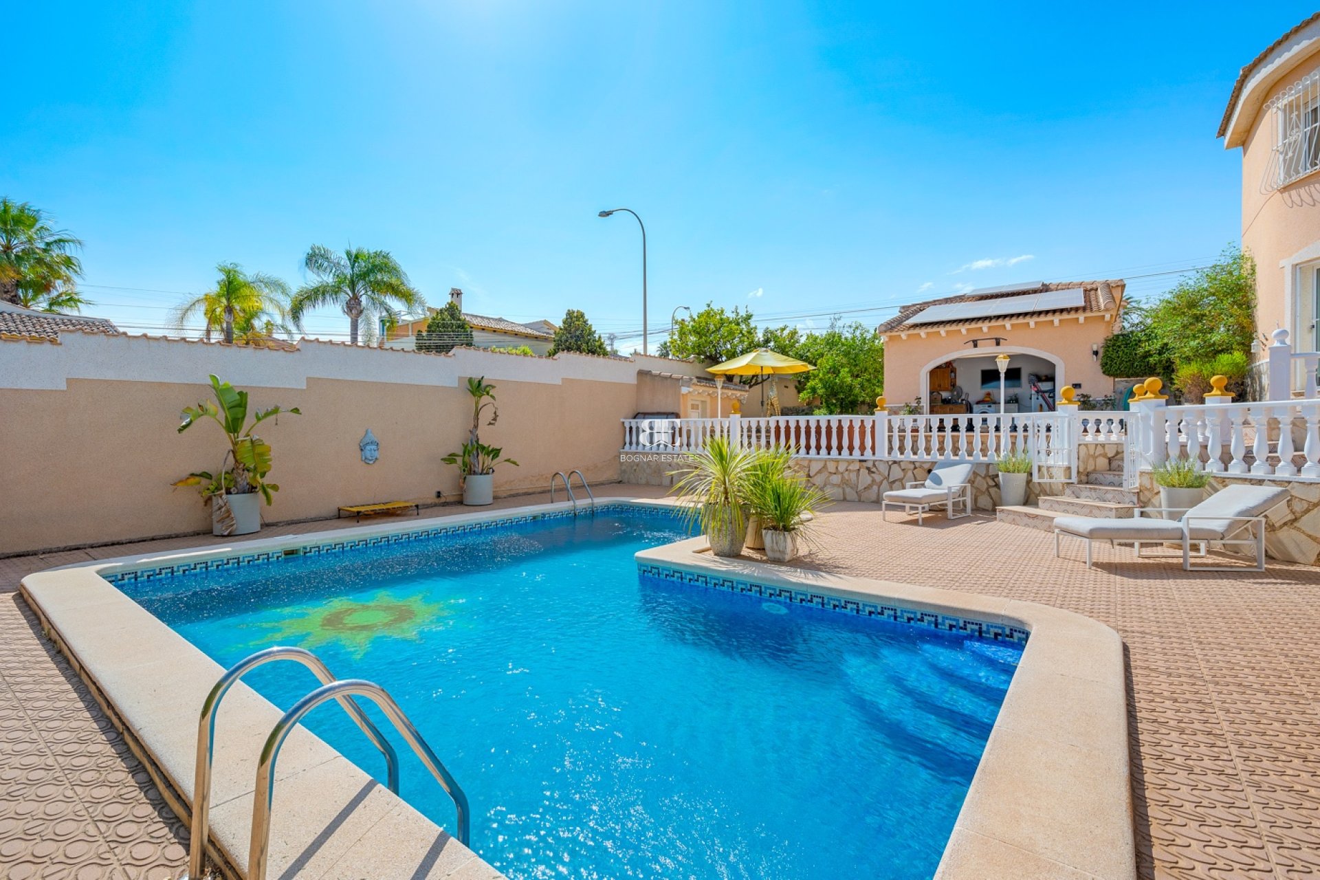Resale - Villa -
Ciudad Quesada